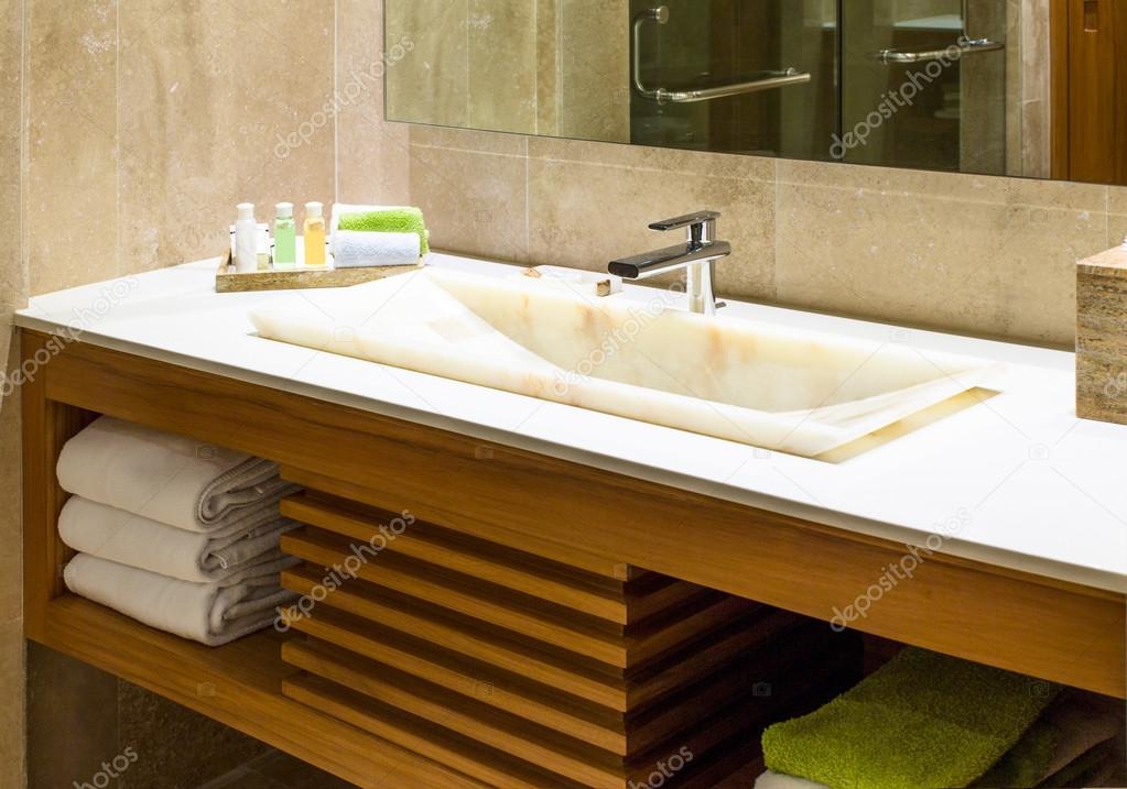 Modern marble wash hand basin
