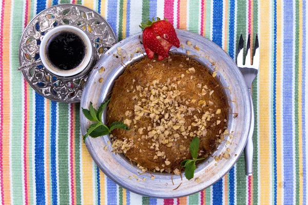 Kunefe Dessert with Turkish Coffee — Stock Photo, Image