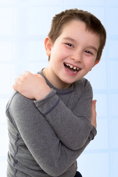 Niño expresando su felicidad —  Fotos de Stock