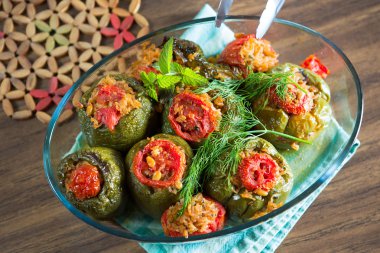 Türk dolma yeşil biber dolma's