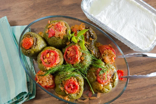 Turkish Stuffed Green Pepper Dolma's with Yogurt — Stock Photo, Image