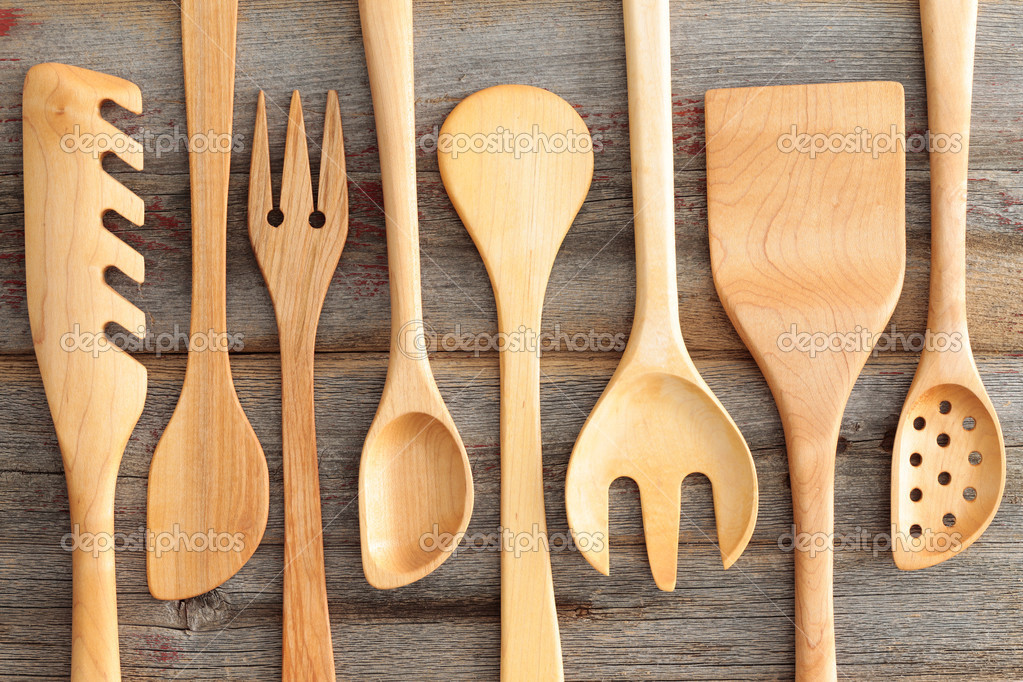 Ensemble Dustensiles De Cuisine Fabriqués à La Main En Bois