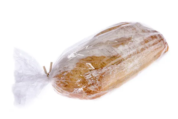 Пачка картофеля и розмариновый хлеб в пластиковом пакете — стоковое фото