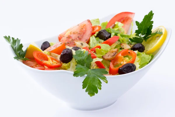 Fresh Mediterranean salad seasoned with pure olive oil and oregano — Stock Photo, Image