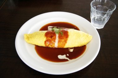 domates soslu omlet