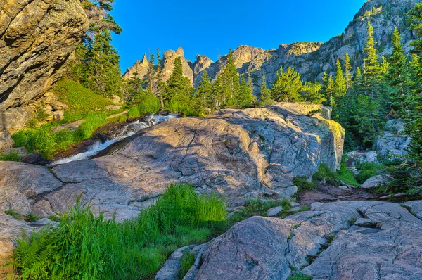 Tyndal creek καταρράκτη με την Ανατολή — 图库照片