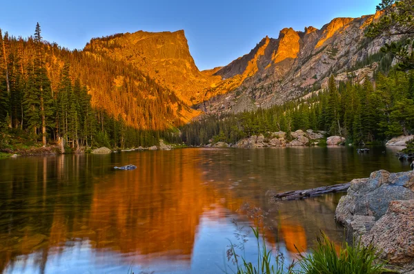 Dream Lake at Sunrise — Stock Photo, Image