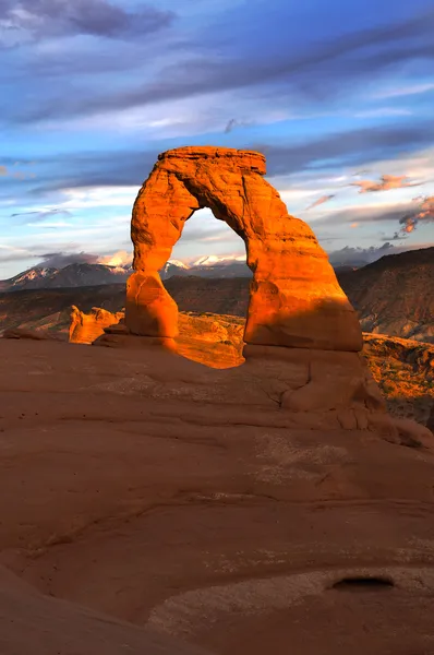 Gün batımında hassas arch — Stok fotoğraf