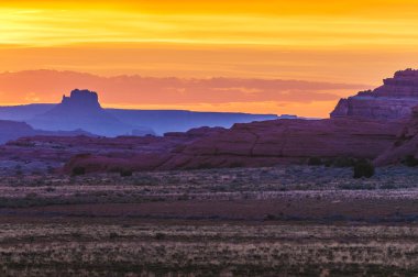 iğneler bölgesinde güzel günbatımı gökyüzü