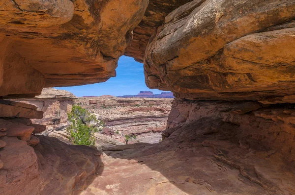 Ouverture panoramique dans les rochers — Photo