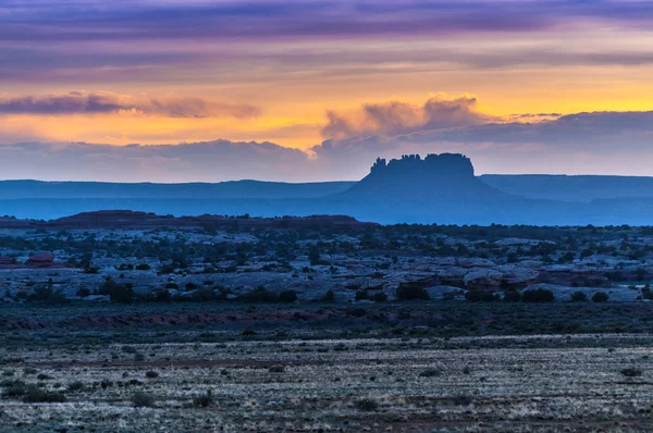 Cielo hermoso atardecer en el distrito de Agujas — Foto de Stock