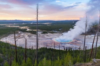 Yukarıdaki Büyük Prizmatik Şofben