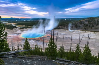 Yukarıdaki Büyük Prizmatik Şofben