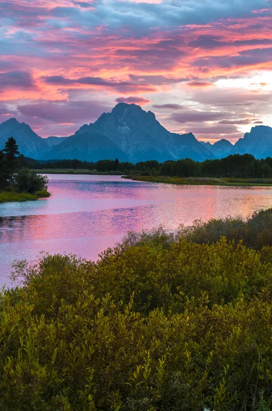 夕陽が美しい tetons を付与 — ストック写真