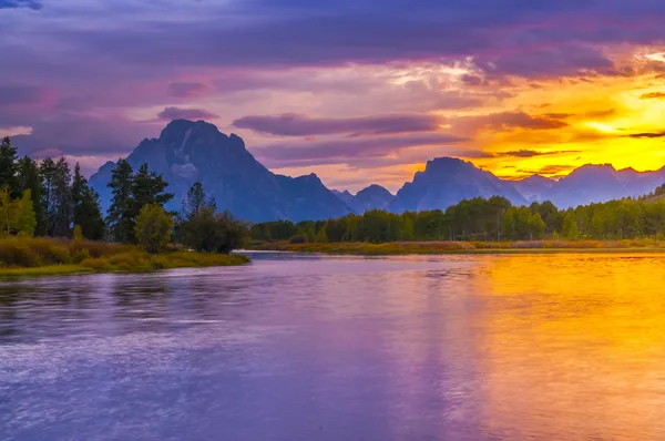 Hermosa puesta de sol en Grant Tetons Fotos de stock libres de derechos