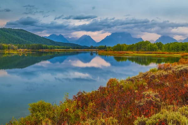 Hermoso amanecer en el Parque Nacional Grant Teton —  Fotos de Stock