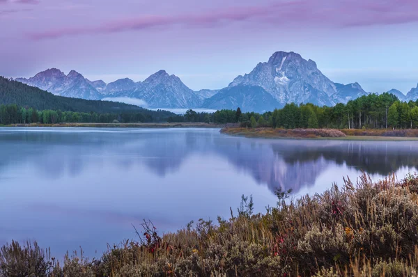 Große Tetonreflexion bei Sonnenaufgang — Stockfoto