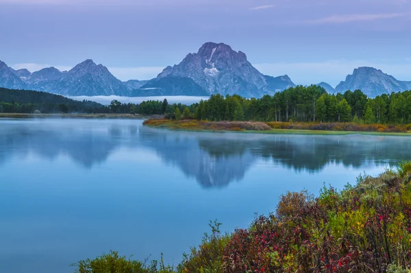 Grand Teton Reflexão ao nascer do sol — Fotografia de Stock