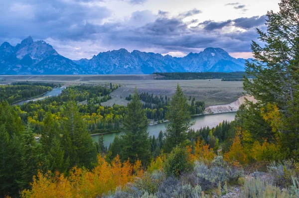 Si affacciano sul fiume Snake - parco nazionale grand teton — Foto Stock