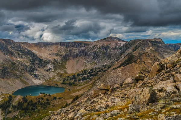 Tó magány grand tetons — Stock Fotó