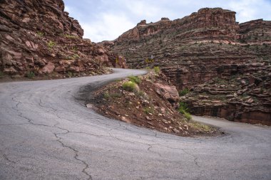 avcı Kanyonu yakınlarında yol switchbacks