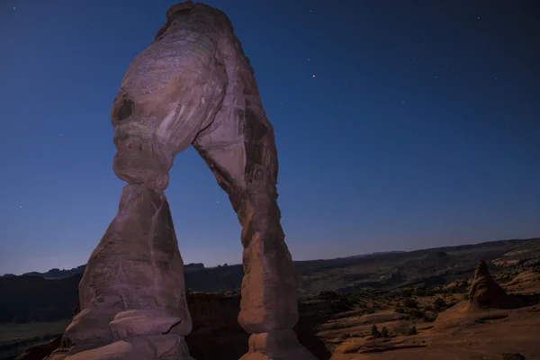 Delicate arch's nachts, moab (Utah) — Stockfoto