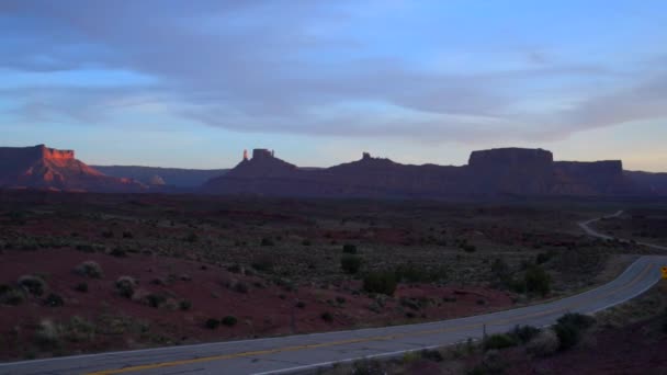 Utah Landschaft bei Sonnenuntergang langsam Pfanne — Stockvideo