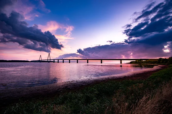 Міст Південний Фаро Через Сторммен Після Заходу Сонця — стокове фото