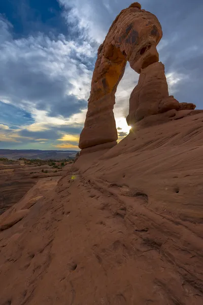 Beautiful sunset sky south side view of Delicate Arch — Stock Photo, Image