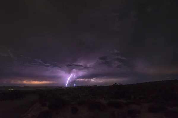 Lightning Strike at night — Stock Photo, Image