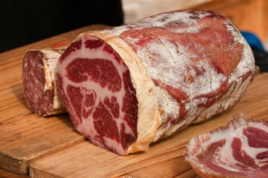 tedavi jambon kesme tahtası