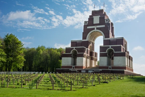 Thiepval háborús emlékmű — Stock Fotó