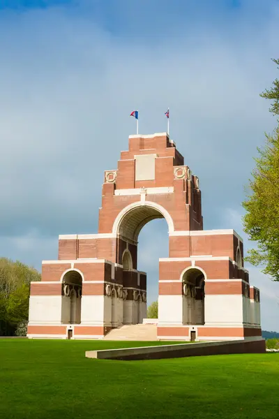 Thiepval háborús emlékmű — Stock Fotó