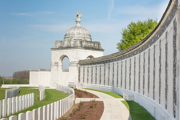 Tyne łóżeczko Rzeczypospolitej pomnika w pobliżu ypres — Zdjęcie stockowe