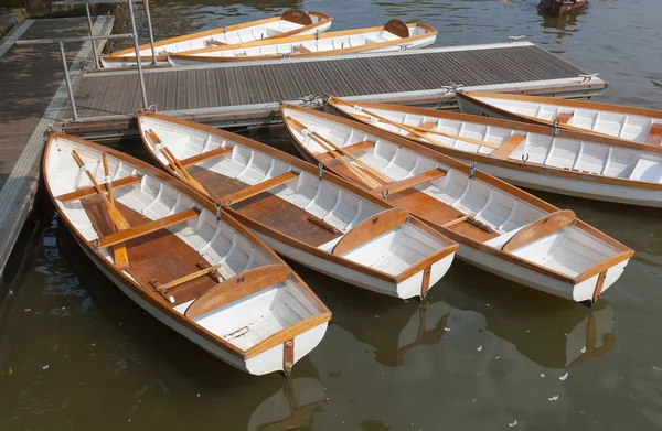 Leisure rowing boats for hire at Stratford-upon-Avon — Stock Photo, Image