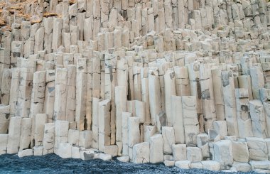 bazalt taş sütunların reynisfjara İzlanda
