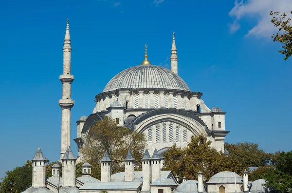 A mesquita Mihrimah Sultan Cammii em Istambul Turquia — Fotografia de Stock