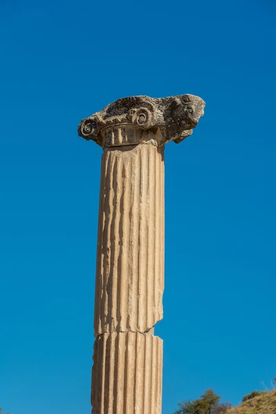 Singolo pilastro di pietra a Efeso in Turchia — Foto Stock