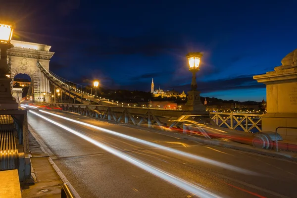 Veduta del Bastione del Pescatore dal ponte a catena Budapest — Foto Stock