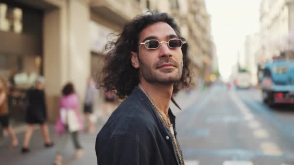 Young Italian Guy Long Curly Hair Stubble Walking Crosswalk Stylish — Stockvideo