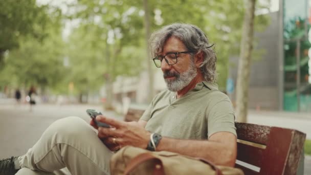 Positive Middle Aged Man Gray Hair Beard Wearing Casual Clothes — Wideo stockowe