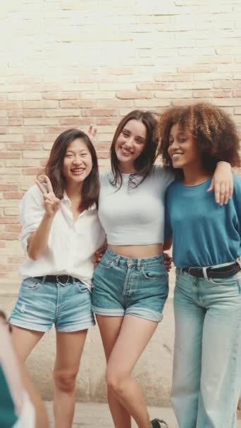 Vertical Video Happy Lovely Multiethnic Young People Posing Camera Taking — 비디오