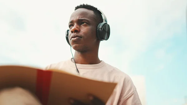 Young African Student Sitting University Taking Notes While Study Online — Stockfoto