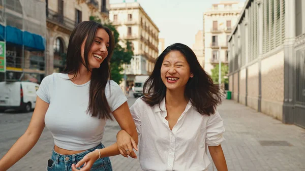 Young Multiethnic Women Walk Laughing Street Warm Summer Day Old — Φωτογραφία Αρχείου