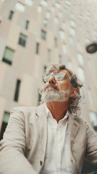 Clouse Mature Businessman Beard Eyeglasses Wearing Gray Pondering Jacket Looks — Foto Stock