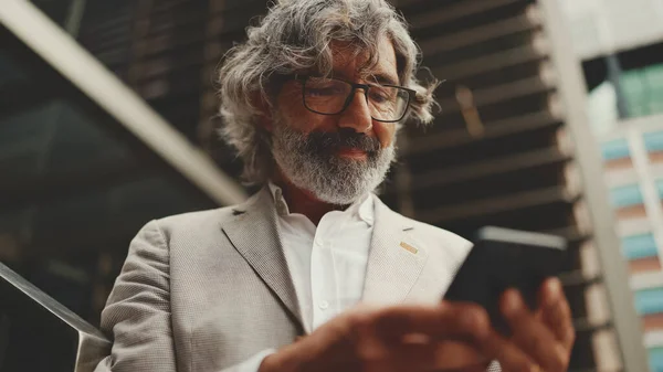 Mature Businessman Beard Glasses Wearing Gray Jacket Standing Street Business — Fotografia de Stock