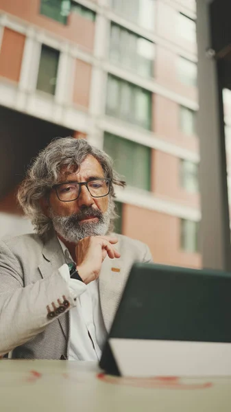 Mature Businessman Beard Eyeglasses Wearing Gray Jacket Working Tablet Sitting — Fotografia de Stock