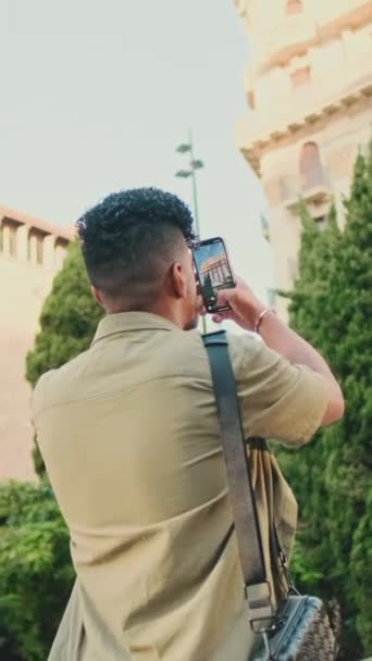 Vertical Video Close Young Man Dressed Olive Colored Shirt Takes — Vídeo de Stock
