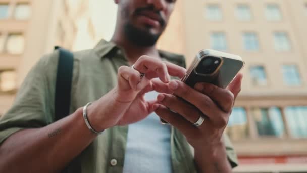 Close Hands Young Man Using Cellphone — Vídeos de Stock