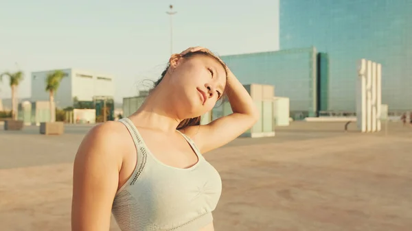 Asiática Chica Deportes Top Hace Ejercicio Estiramiento Gimnasia Mañana —  Fotos de Stock